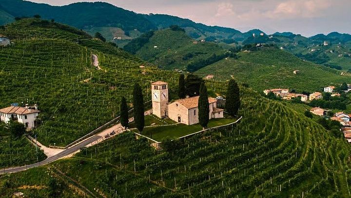 Prosecco Hills from Venice with Aperol Spritz on a Panoramic Terrace and Asolo Free Time (1/10)