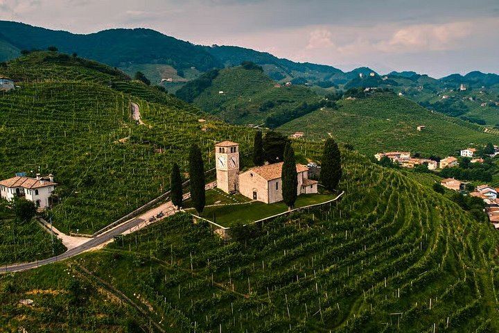 Prosecco Hills from Venice with Aperol Spritz on a Panoramic Terrace and Asolo Free Time (1/10)