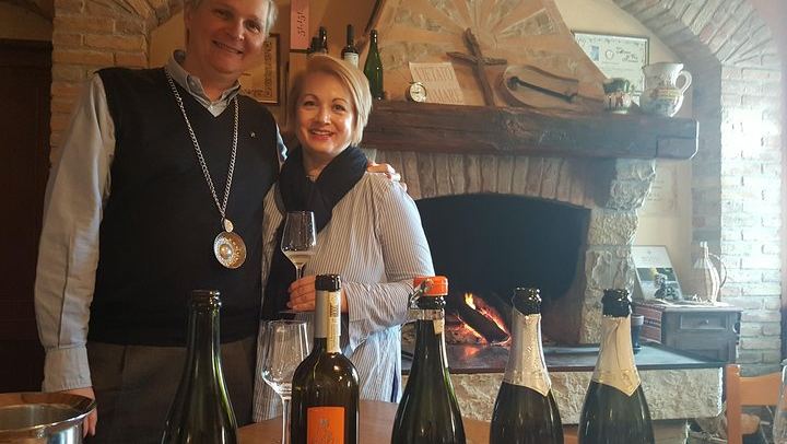 Full-Day Prosecco Tour from Venice Tronchetto: Sommelier Guide, Two Wineries and Lunch (4/8)