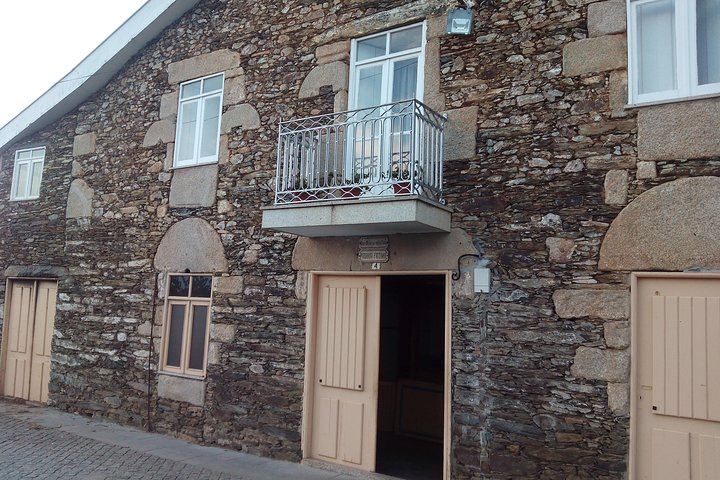 Douro Valley Day Tour from Porto, Max 7 Guests: Two Family Quintas, Villages and Port (6/12)