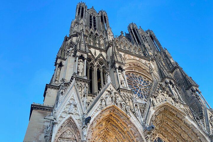 Private Mercedes Day Trip from Paris: Moët & Chandon, Veuve Clicquot, Hautvillers, Reims (10/12)