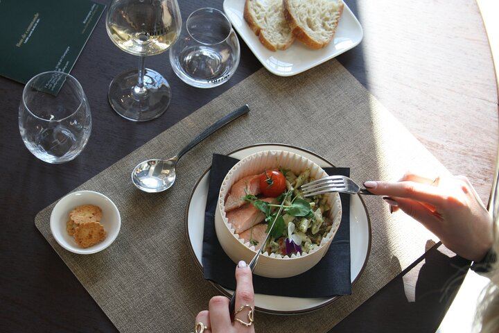 Veuve Clicquot Cellars and Family House Day Tour from Épernay or Reims, Estate Lunch (4/12)