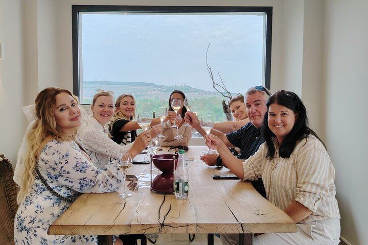 Veuve Clicquot Cellars and Family House Day Tour from Épernay or Reims, Estate Lunch (3/12)