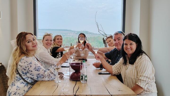Veuve Clicquot Cellars and Family House Day Tour from Épernay or Reims, Estate Lunch (3/12)