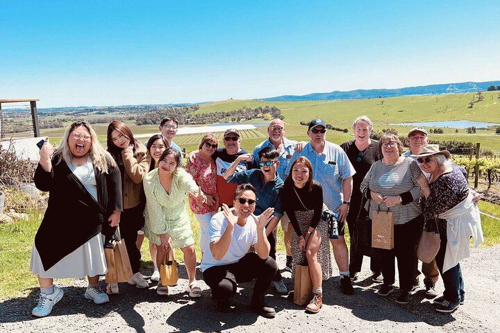 Yarra Valley Four-Winery Tour with Two-Course Lunch, Gin or Beer Upgrade (1/12)