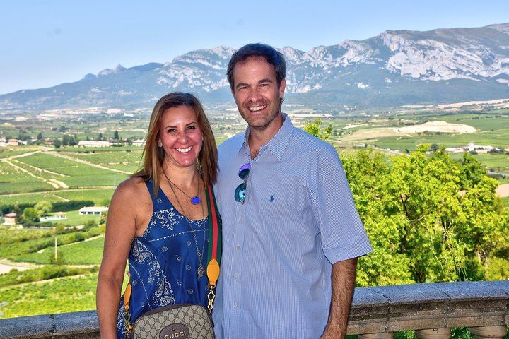 Full-Day Rioja Alta and Alavesa Wine Tour: Two Family Wineries, Vineyard Walk, Local Food (5/11)