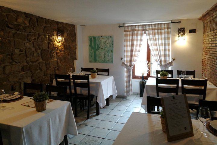 Private Rioja Winery Hopping from San Sebastian: Gomez Cruzado, Ostatu and Laguardia (7/11)