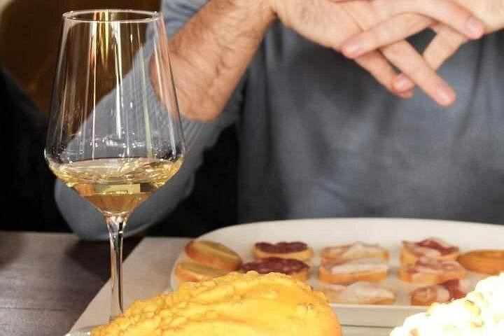 Ca'Neuva Family Farm Winery in Dogliani: Seven-Wine Tasting and Cellar Visit (1/12)