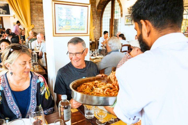 The Tour Guy Rome to Tuscany: Civita di Bagnoregio, Montepulciano Winery Lunch and Pienza (2/12)