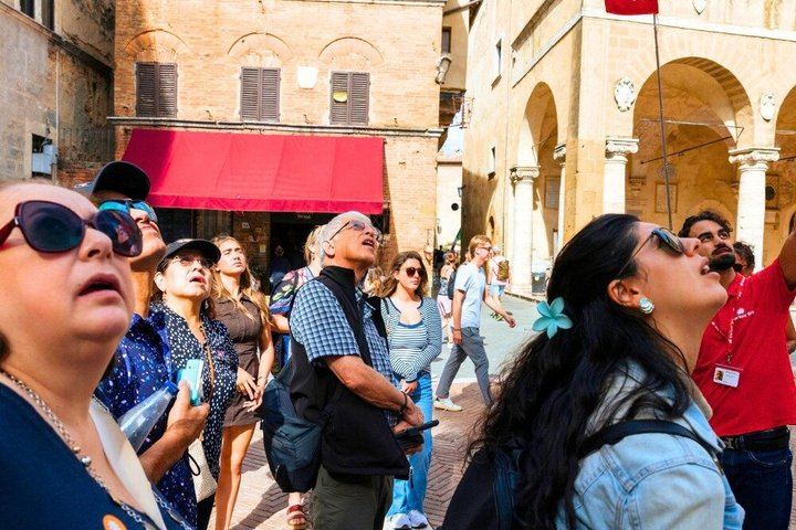 The Tour Guy Rome to Tuscany: Civita di Bagnoregio, Montepulciano Winery Lunch and Pienza (12/12)