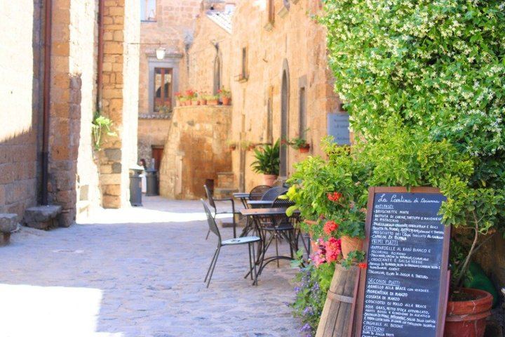 The Tour Guy Rome to Tuscany: Civita di Bagnoregio, Montepulciano Winery Lunch and Pienza (10/12)
