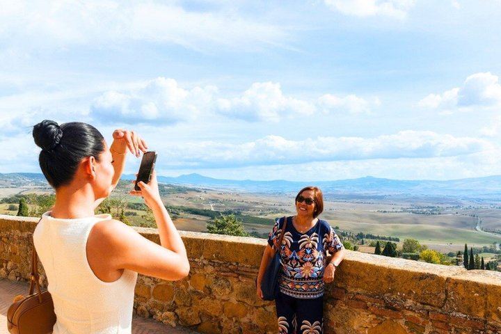 The Tour Guy Rome to Tuscany: Civita di Bagnoregio, Montepulciano Winery Lunch and Pienza (3/12)