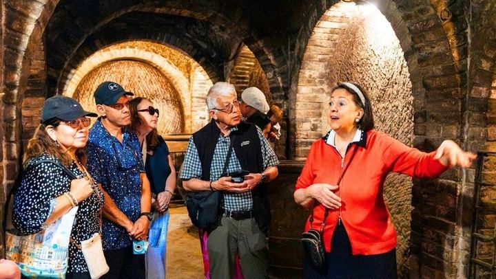 The Tour Guy Rome to Tuscany: Civita di Bagnoregio, Montepulciano Winery Lunch and Pienza (4/12)