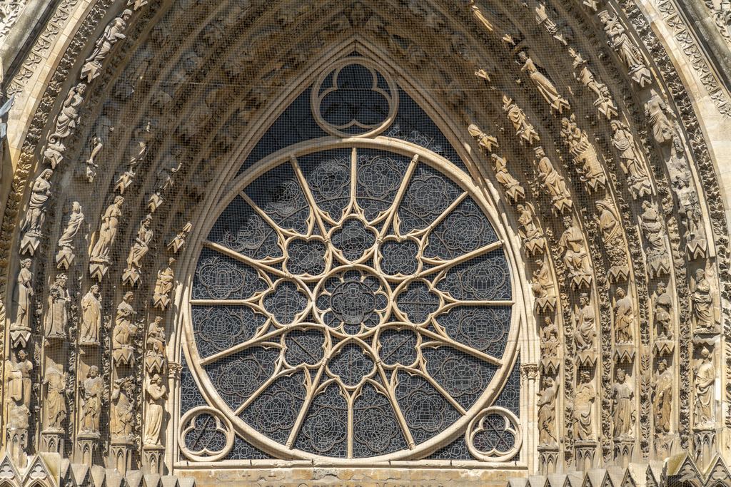 Rose window and carved archivolts of Reims Cathedral