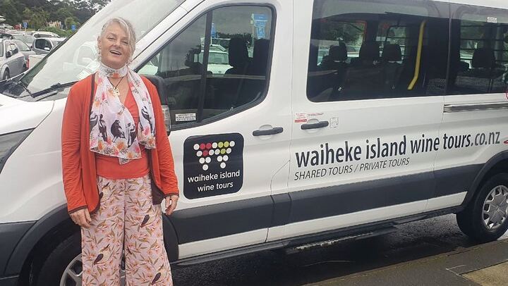 Waiheke Island Premium Wine Tour from Auckland: Max 11 Guests, 3 Boutique Vineyards (2/10)