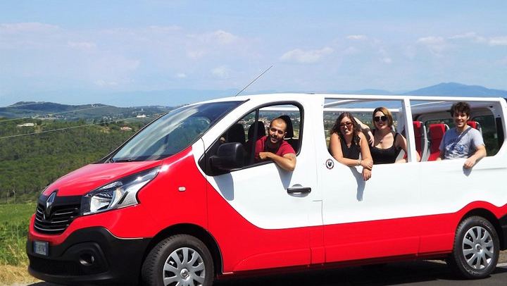 Chianti Open-Top Van Safari: Montefioralle, Greve and Two Winery Tastings with Lunch (3/12)