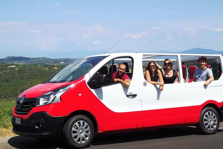 Chianti Open-Top Van Safari: Montefioralle, Greve and Two Winery Tastings with Lunch (3/12)