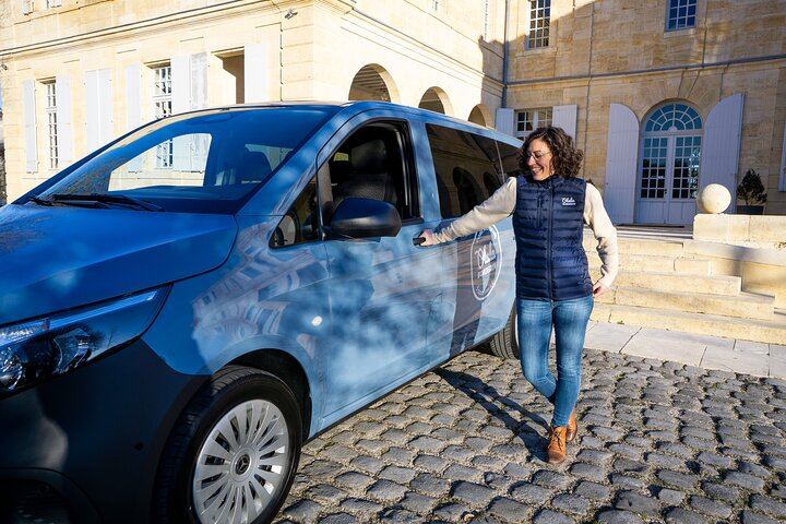Saint-Émilion Day Trip from Bordeaux: Village Walk, 3 Château Tastings and Picnic Lunch (7/12)