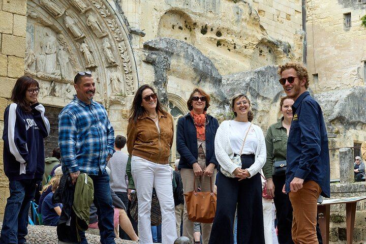 Saint-Émilion Day Trip from Bordeaux: Village Walk, 3 Château Tastings and Picnic Lunch (2/12)
