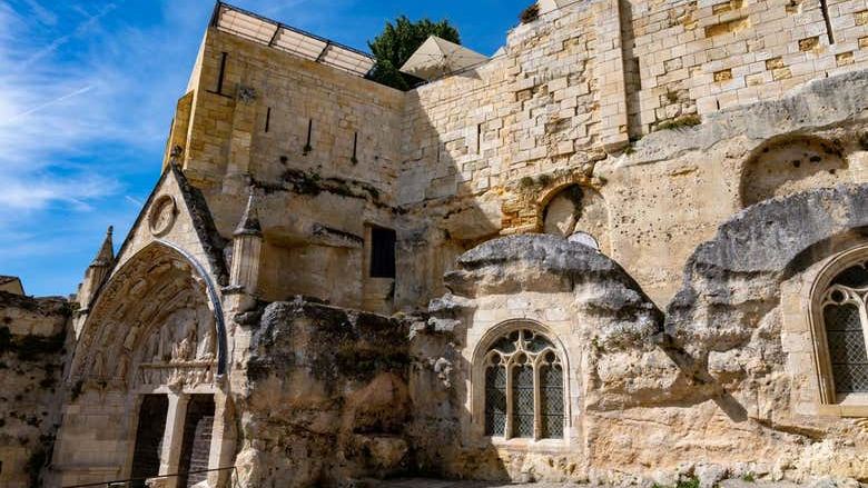 Saint-Émilion Day Trip from Bordeaux: Monolithic Church, Trinity Chapel, Grand Cru Tasting (2/7)