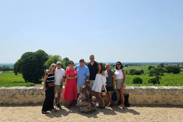 Private Full-Day Saint-Émilion Tour with Hotel Pickup, 3 Châteaux