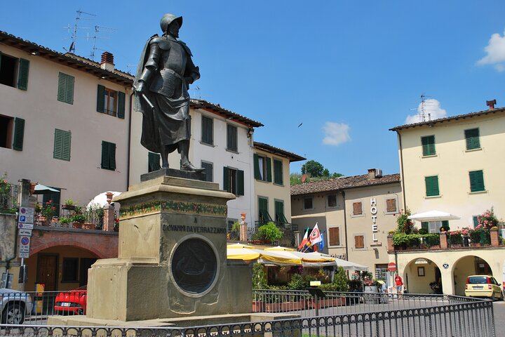 Private San Gimignano and Chianti Classico Wine and Food Day from Florence by Mercedes (12/12)