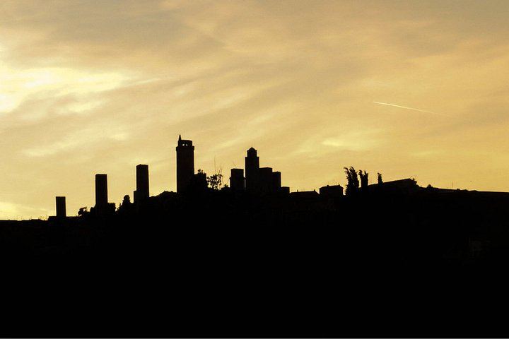 Sunset Terrace Dinner with Eight-Wine Tasting Overlooking San Gimignano (1/7)