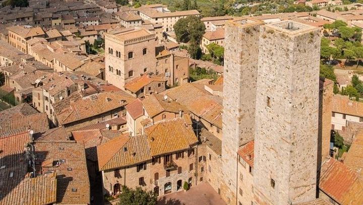 Semi-Private Mercedes Van Wine Day from Florence: San Gimignano and Prosecco (3/12)