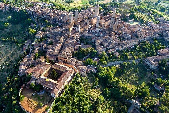 Semi-Private Mercedes Van Wine Day from Florence: San Gimignano and Prosecco (7/12)