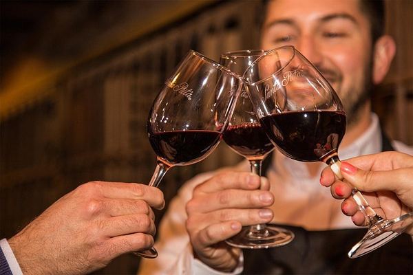 Santa Rita Selection Winery Tour in Alto Jahuel: Cal y Canto and Patriots' Cellars