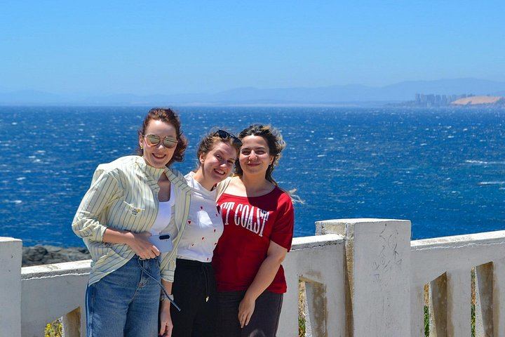 Santiago Pickup Day Tour: Viña del Mar, Valparaíso Hills and Casablanca Wine Tasting (10/12)