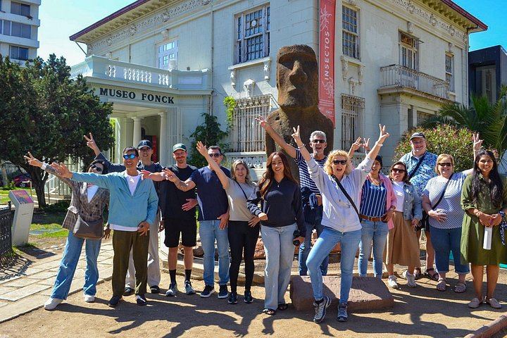 Santiago Pickup Day Tour: Viña del Mar, Valparaíso Hills and Casablanca Wine Tasting (7/12)