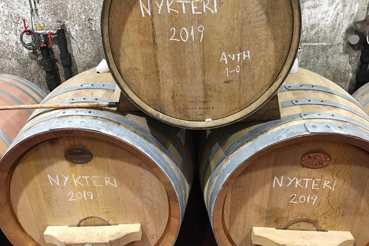 Santorini Three-Winery Tour by Mercedes Van with 12 Tastings, Megalochori and Oia Sunset (9/12)