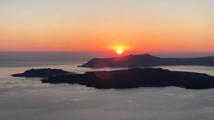 Santorini Half-Day Wine Tour to Three Wineries with 12 Tastings, Tapas and Sunset (4/12)