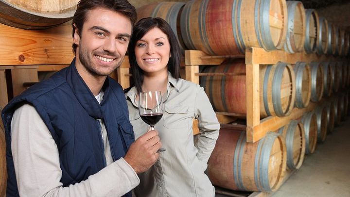 Santorini Daytime Wine Tour for Up to 8: Sommelier, Two Wineries, Eight Wines, Lunch (4/11)