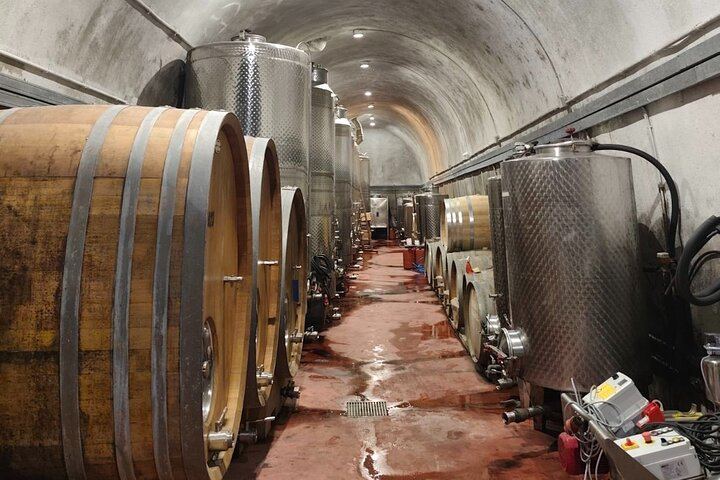 Sip of Santorini Wine Tour: Hatzidakis, Koutsogiannopoulos Museum and Oia Sunset (5/12)