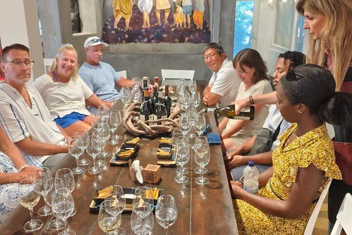 Sip of Santorini Wine Tour: Hatzidakis, Koutsogiannopoulos Museum and Oia Sunset (12/12)
