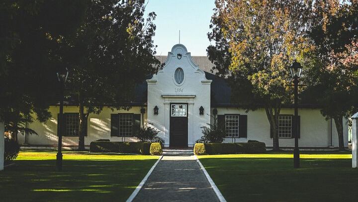 Savour Voyager Wine Tasting at Voyager Estate with Snack and Wine Pairing (1/3)
