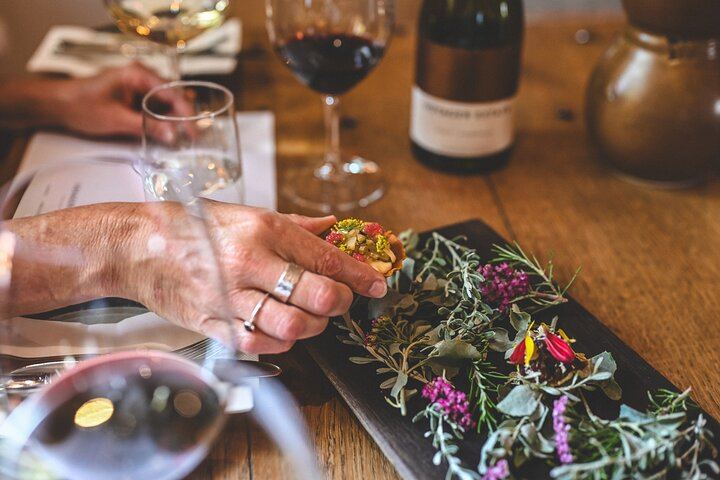Savour Voyager Wine Tasting at Voyager Estate with Snack and Wine Pairing (3/3)