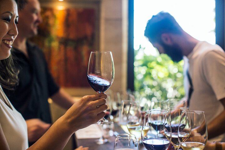 Sydney to Hunter Valley Day Tour with Three Wine Tastings, Cheese Factory and Cafe Lunch (5/12)