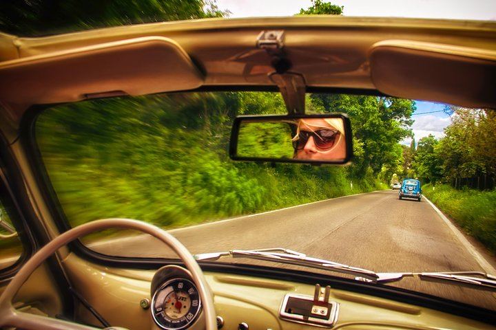 Self-Drive Vintage Fiat 500 Convoy to a 15th-Century Villa with Picnic Lunch and Wine (3/6)