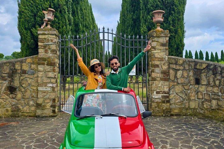 Self-Drive Vintage Fiat 500 Convoy to a 15th-Century Villa with Picnic Lunch and Wine (5/6)