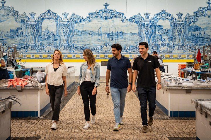 Setúbal Day Trip from Lisbon: Bacalhôa Winery, Livramento Market and São Filipe Castle (6/12)