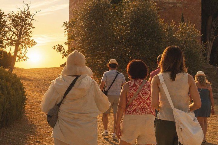 Siena Chianti Sunset at San Giorgio a Lapi: Winery Visit, Tasting and Terrace Dinner (2/12)