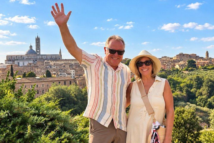 8-Seat Minivan Tour from Florence: Monteriggioni, Siena, Chianti Wine Lunch, San Gimignano (5/12)