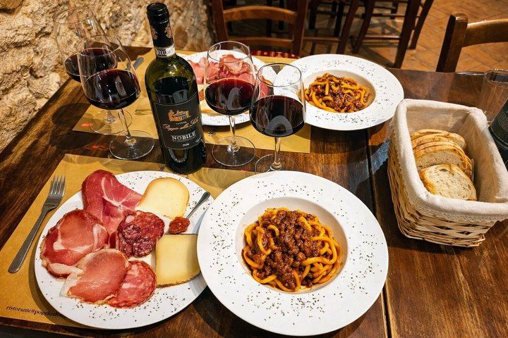 Val d'Orcia Day Trip from Florence: Montepulciano Nobile, Pienza Lunch and Brunello (6/12)