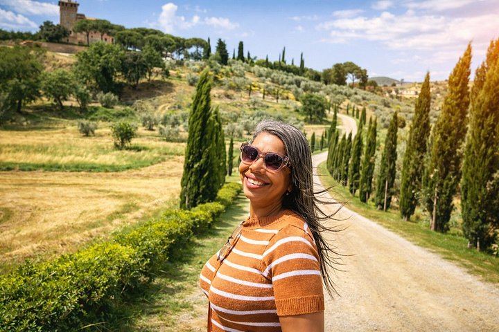 Siena Station Minivan Wine Tour: Montepulciano, Pienza, Val d'Orcia and Brunello Lunch (3/12)