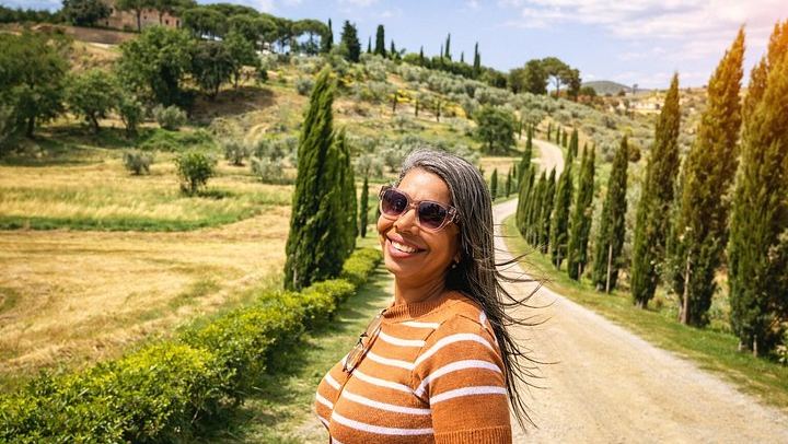 Siena Station Minivan Wine Tour: Montepulciano, Pienza, Val d'Orcia and Brunello Lunch (3/12)
