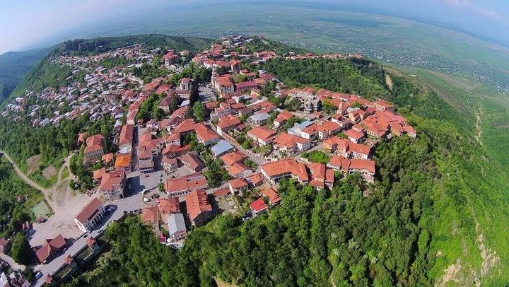Private Kakheti Tour: Khinkali Lunch, Telavi Qvevri Tasting and Gombori Pass (2/10)