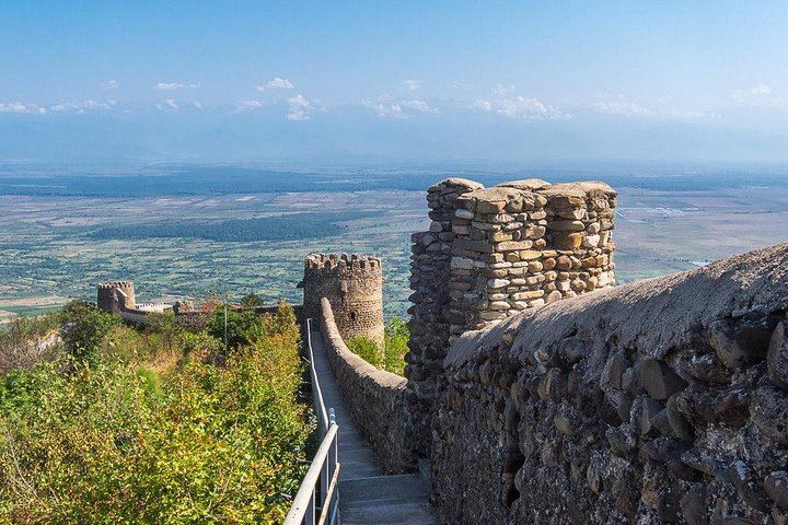 Private Kakheti Tour: Khinkali Lunch, Telavi Qvevri Tasting and Gombori Pass (3/10)